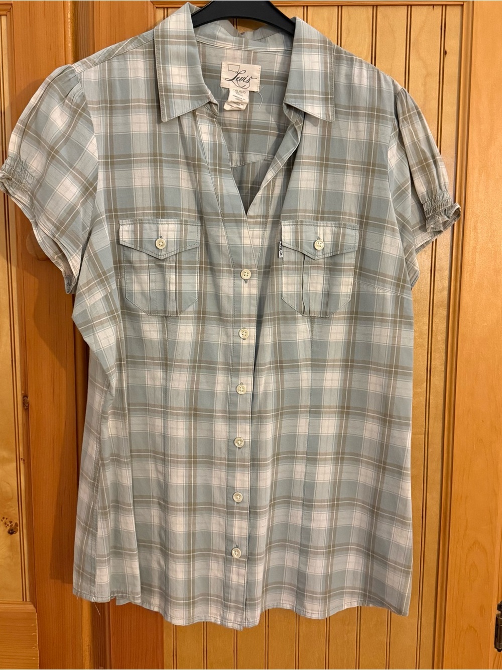 Levi’s Light Blue Plaid Short-Sleeve Button Shirt
